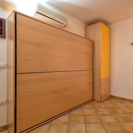 Orizzonti 5 By Interhome Lägenhet *